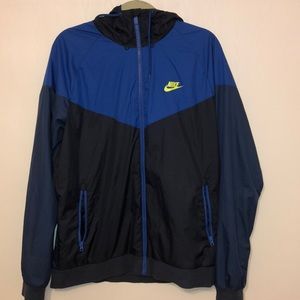 nike windbreaker